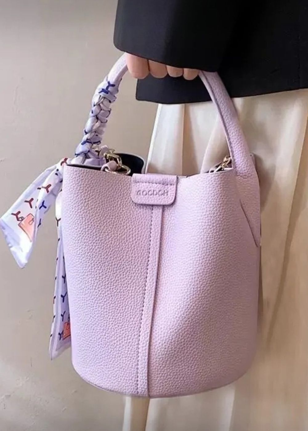 Borsa secchiello alla moda